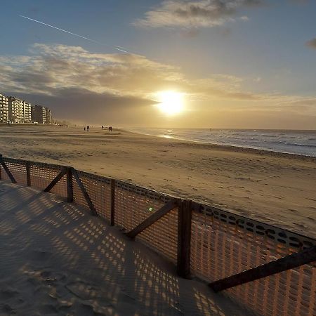 Appartement met zeezicht en verwarmd zwembad Ostende Exterior foto