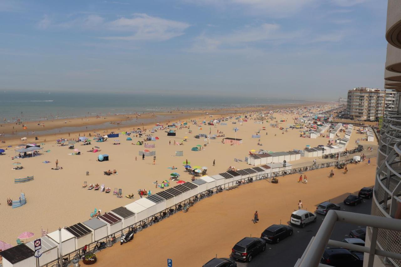 Appartement met zeezicht en verwarmd zwembad Ostende Exterior foto