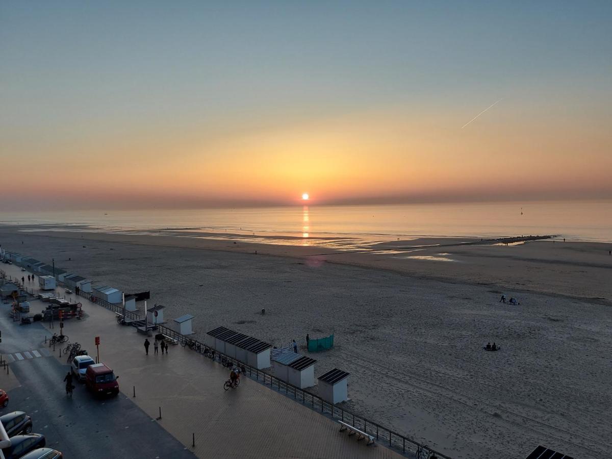 Appartement met zeezicht en verwarmd zwembad Ostende Exterior foto